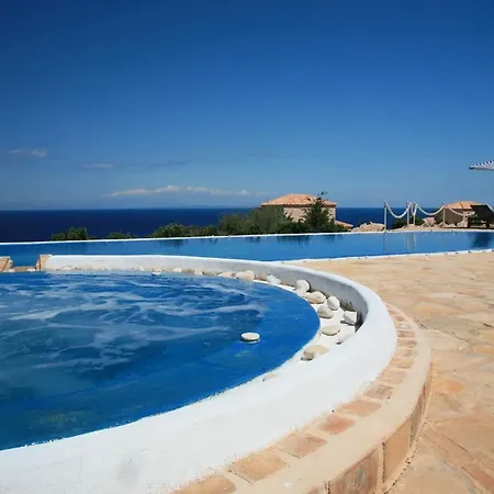 Elegant Zante - Divas - 6 Bedrooms - Infinity Pool - 100 Metres To The Sea - Short Drive To Agios Nikolaos Villa